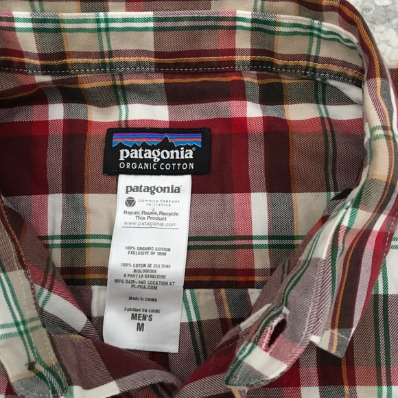 Patagonia Organic Cotton Red White Green Plaid Button Down Shirt Men's Size M - Picture 4 of 11